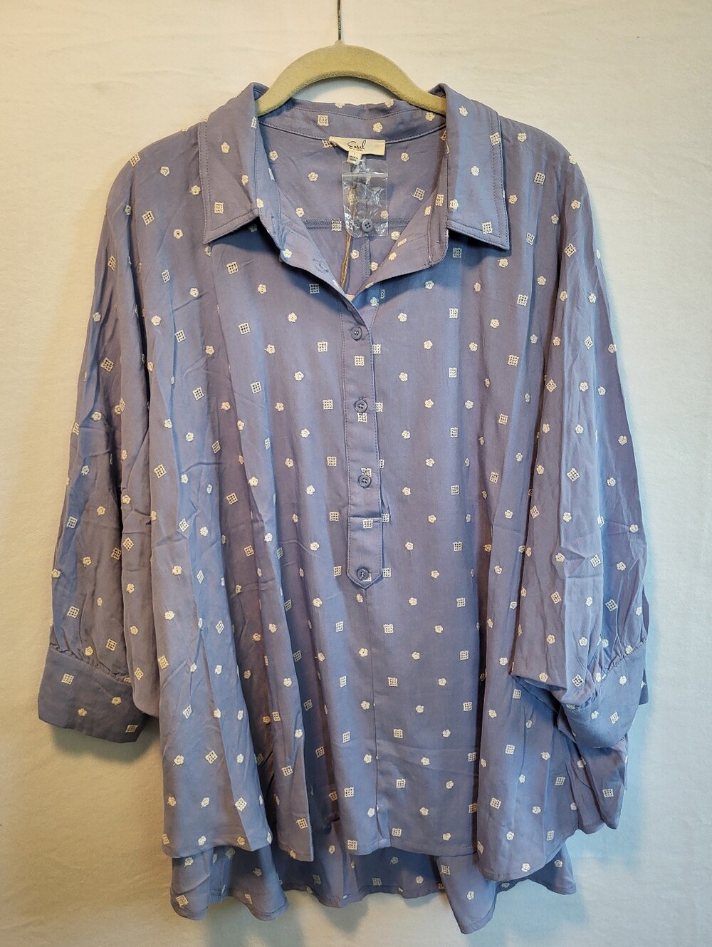 NWT Easel Light Blue Button-Front Batwing Shirt With Embroidered Design